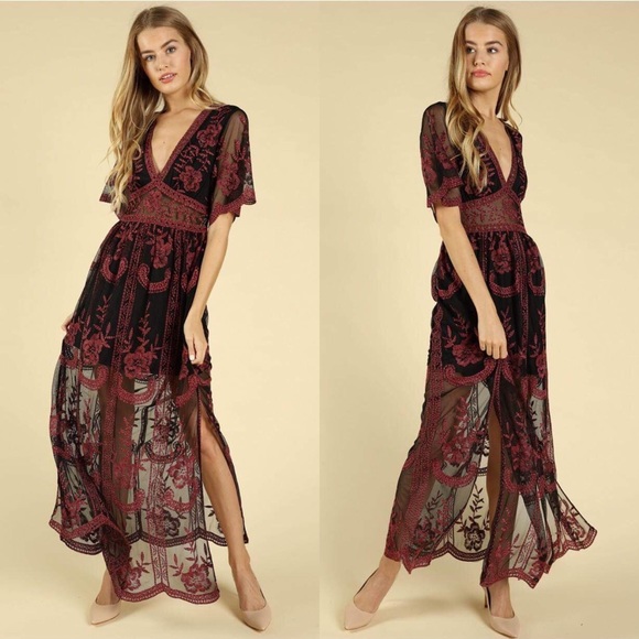 Money Moves Lace Maxi Dress - Picture 4 of 8